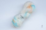 画像3: 手染め糸「またね」梳毛メリノウール100%/かせ  約100g/400m巻 (3)