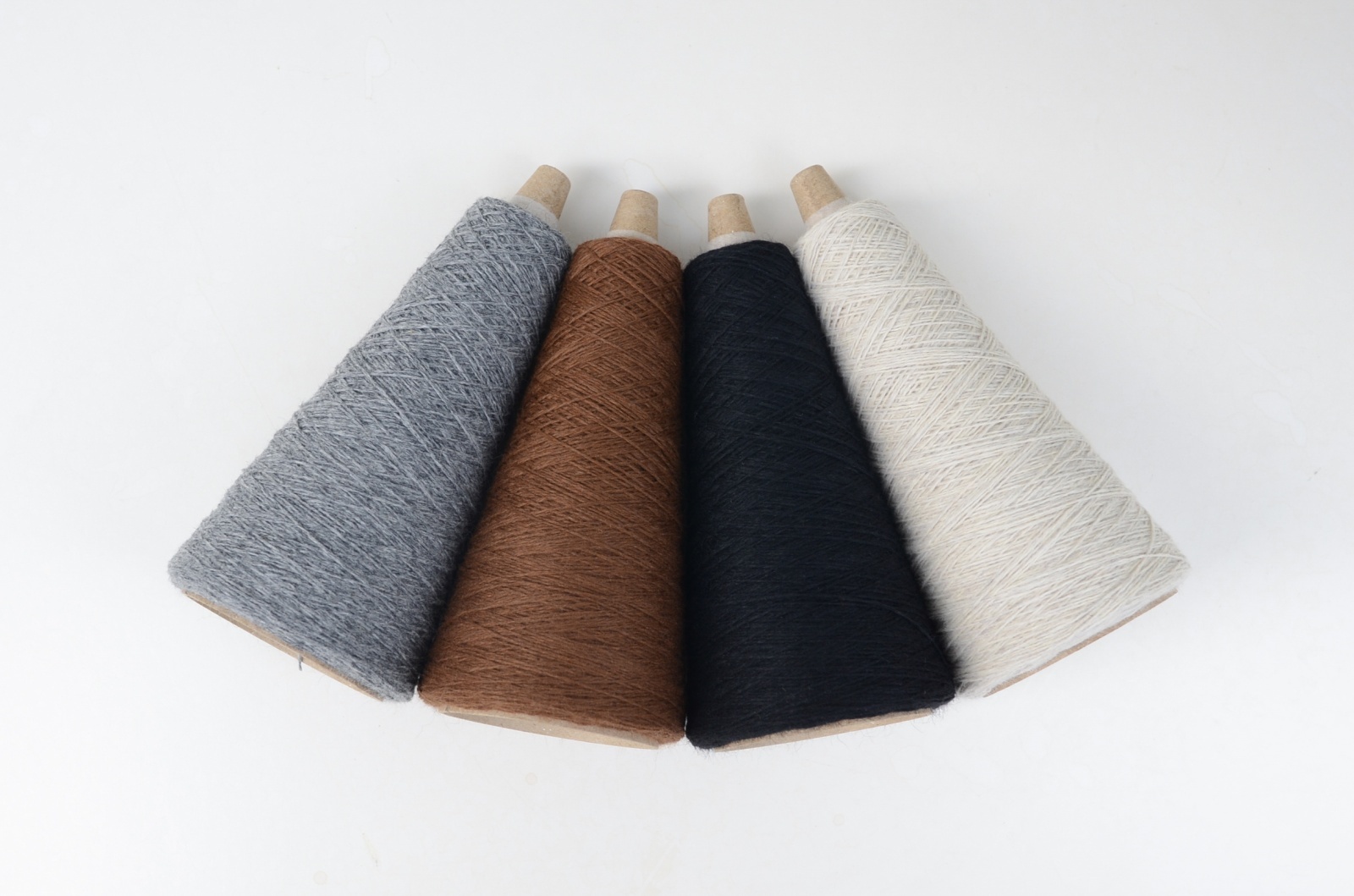 合細・ラクーン混  50g/400m巻 